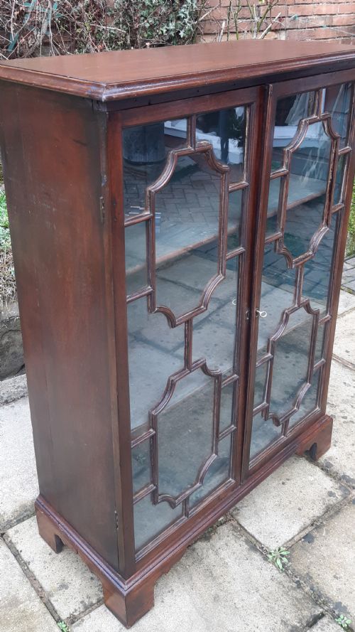 SMALL GEORGIAN GLAZED BOOKCASE - ADDITIONAL PHOTO 3