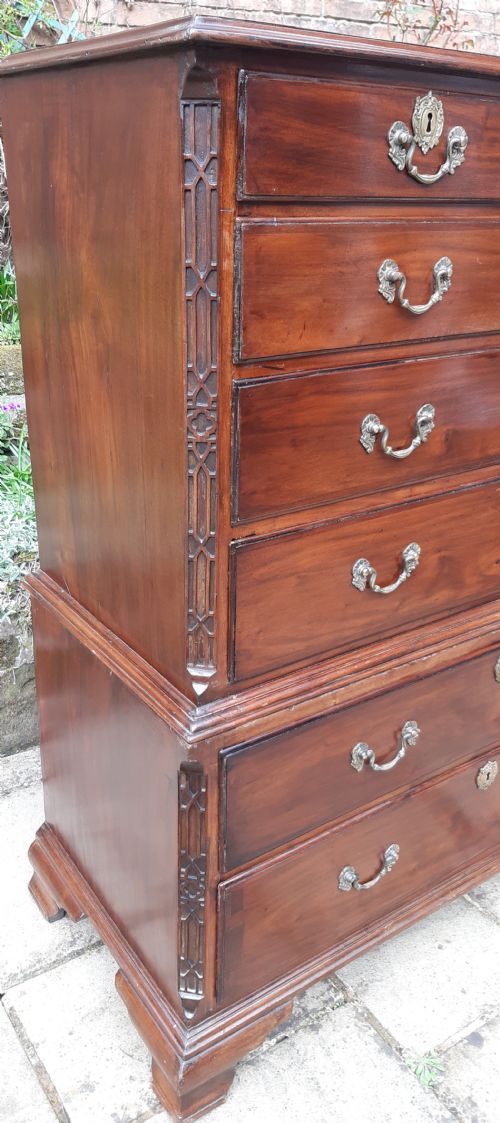 A RARE SIZED GEORGIAN CHEST ON CHEST - ADDITIONAL PHOTO 7