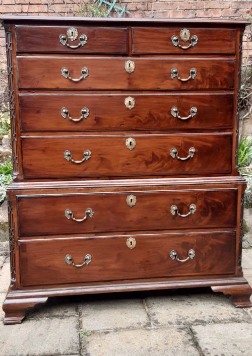 A RARE SIZED GEORGIAN CHEST ON CHEST - ADDITIONAL PHOTO 11