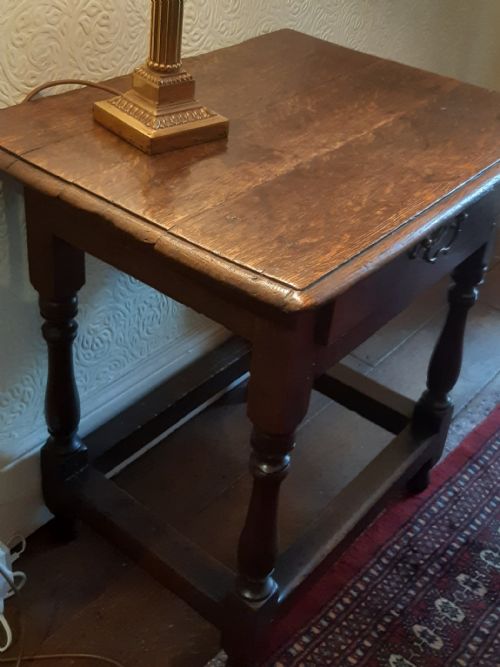 SMALL OAK LOW TABLE - ADDITIONAL PHOTO 2