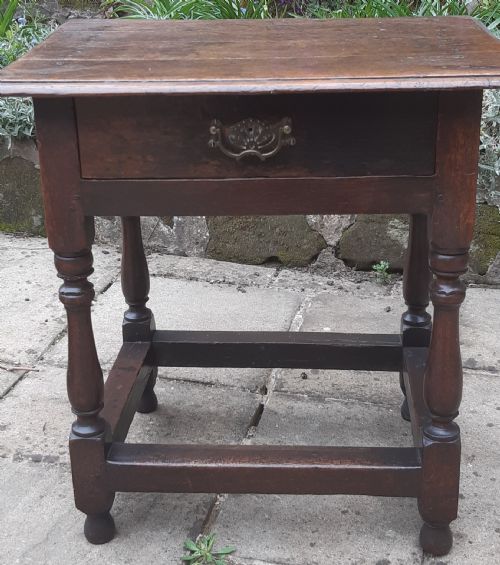 SMALL OAK LOW TABLE - ADDITIONAL PHOTO 4