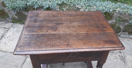SMALL OAK LOW TABLE - ADDITIONAL PHOTO 9