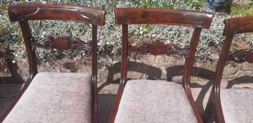 FINE SET OF FOUR MAHOGANY CHAIRS - ADDITIONAL PHOTO 1