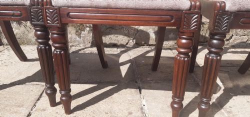 FINE SET OF FOUR MAHOGANY CHAIRS - ADDITIONAL PHOTO 4