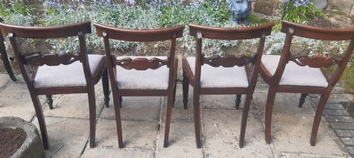 FINE SET OF FOUR MAHOGANY CHAIRS - ADDITIONAL PHOTO 5