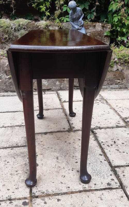 SUPER SMALL PAD FOOT DROP LEAF MAHOGANY DINING TABLE - ADDITIONAL PHOTO 1