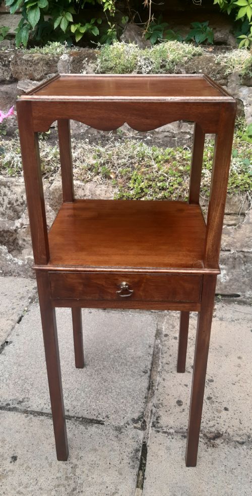 bedside table georgian mahogany - CATEGORY: ANTIQUE CABINETS - DATED 1800