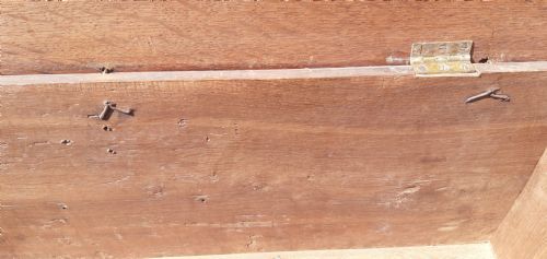 VERY SMALL OAK SWORD CHEST COFFER - ADDITIONAL PHOTO 8