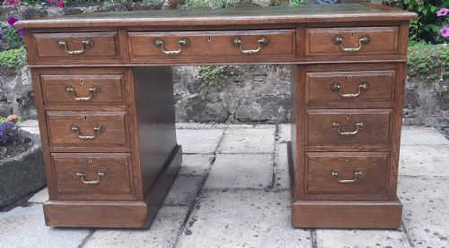 VICTORIAN OAK PEDESTAL DESK - ADDITIONAL PHOTO 6