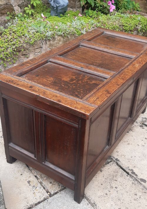 OAK COFFER - ADDITIONAL PHOTO 4