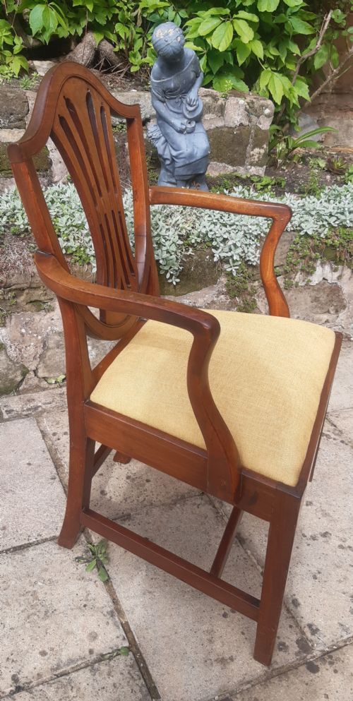 MAHOGANY GEORGIAN CARVER ELBOW HEPPLEWHITE CHAIR - ADDITIONAL PHOTO 3