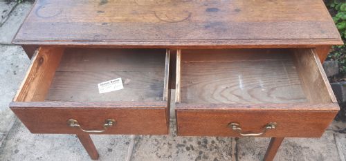 GEORGIAN OAK SIDE TABLE - ADDITIONAL PHOTO 3