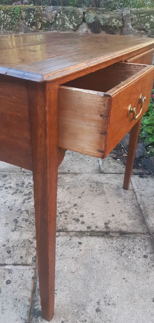 GEORGIAN OAK SIDE TABLE - ADDITIONAL PHOTO 5