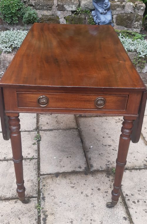 mahogany pembroke dining table - CATEGORY: ANTIQUE TABLES - DATED REGENCY