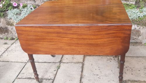 MAHOGANY PEMBROKE DINING TABLE - ADDITIONAL PHOTO 2
