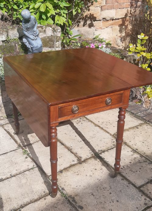 MAHOGANY PEMBROKE DINING TABLE - ADDITIONAL PHOTO 10