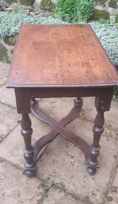EARLY 18TH CENTURY OAK LOWBOY SIDE TABLE - ADDITIONAL PHOTO 2