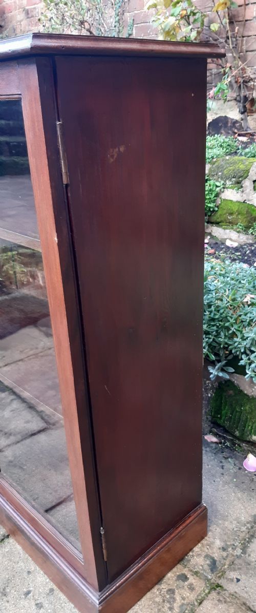 GLAZED BOOKCASE - ADDITIONAL PHOTO 4