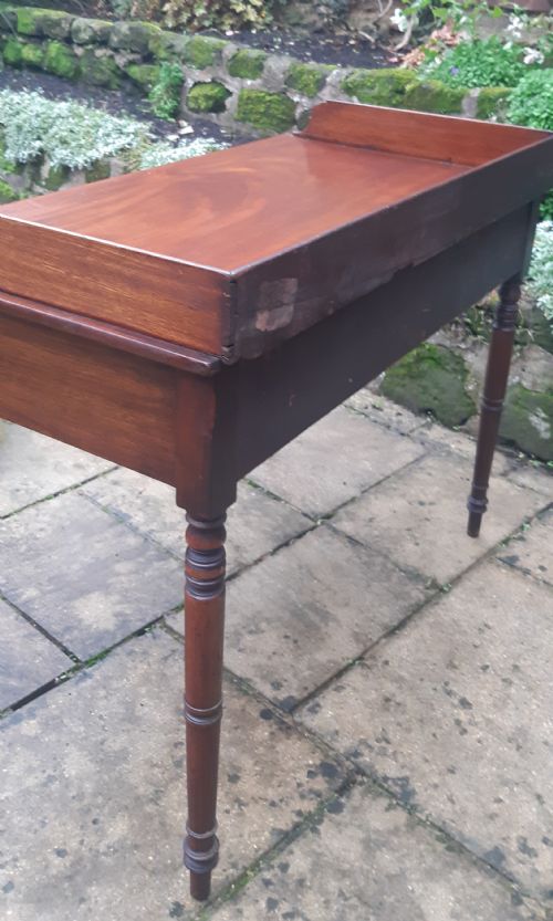 SUPERB GEORGIAN DRESSING OR WRITING TABLE - ADDITIONAL PHOTO 6
