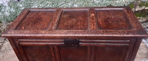 OAK COFFER - ADDITIONAL PHOTO 2