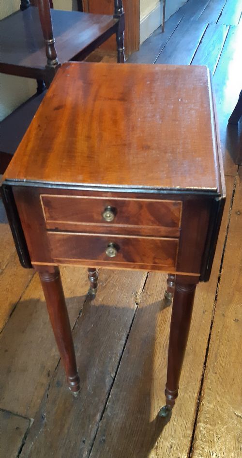 SMALL LAMP PEMBROKE TABLE - ADDITIONAL PHOTO 6