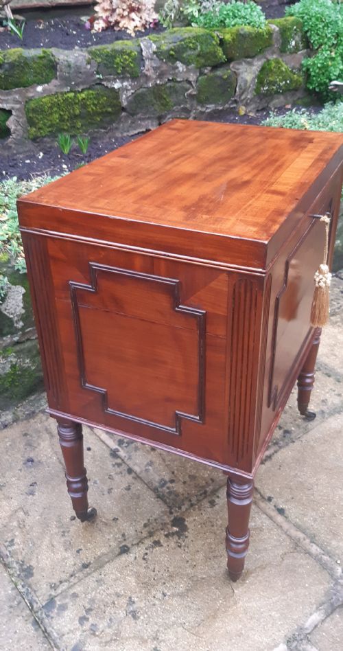 A RARE AND BEAUTIFUL WINE COOLER OR CELLARETTE - ADDITIONAL PHOTO 4