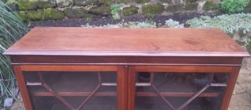 PRETTY GLAZED BOOKCASE MAHOGANY - ADDITIONAL PHOTO 2