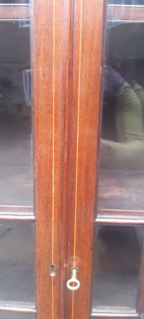 PRETTY GLAZED BOOKCASE MAHOGANY - ADDITIONAL PHOTO 7