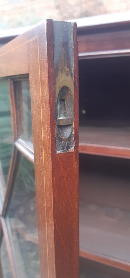 PRETTY GLAZED BOOKCASE MAHOGANY - ADDITIONAL PHOTO 9