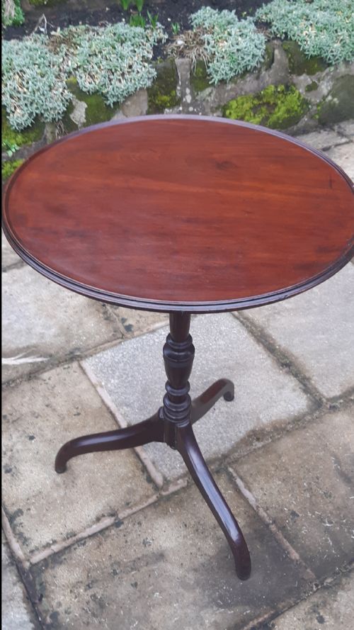 SMALL MAHOGANY TRIPOD LAMP TABLE GEORGIAN - ADDITIONAL PHOTO 2