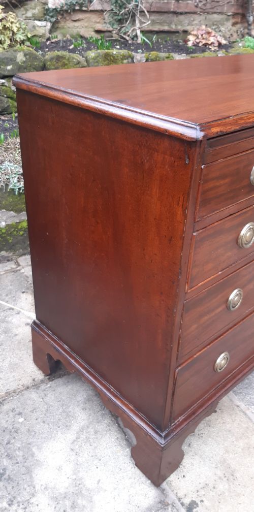 LOVELY GEORGIAN CHEST OF DRAWERS MAHOGANY - ADDITIONAL PHOTO 2