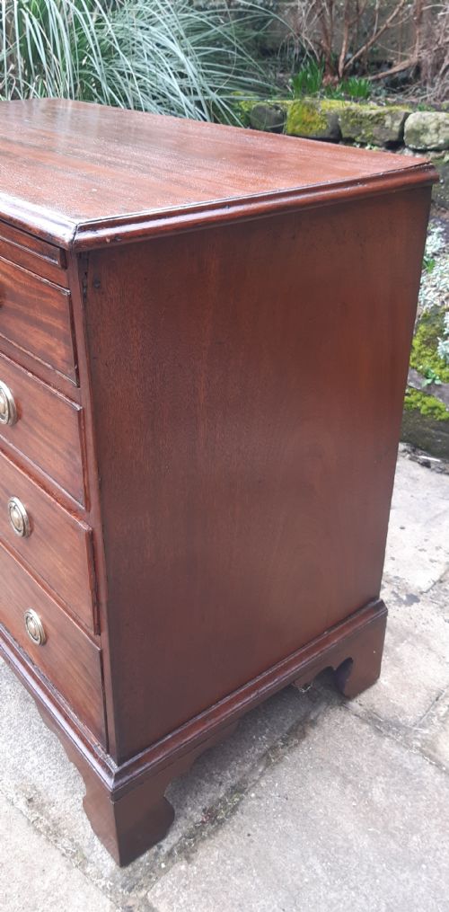 LOVELY GEORGIAN CHEST OF DRAWERS MAHOGANY - ADDITIONAL PHOTO 3