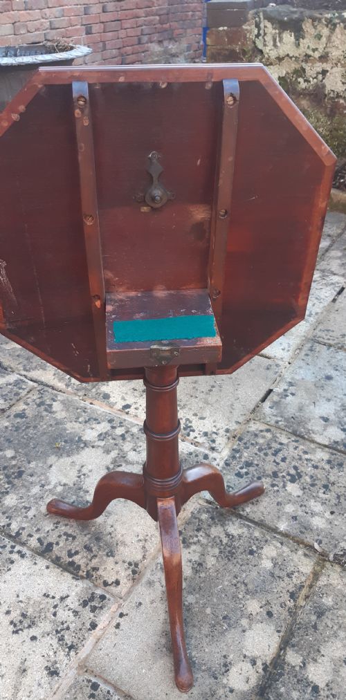 GEORGIAN SMALL TRIPOD LAMP TABLE MAHOGANY - ADDITIONAL PHOTO 3