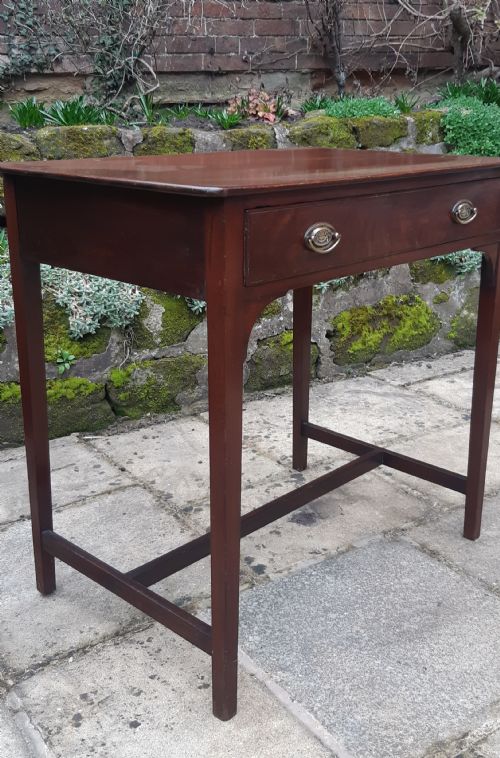GEORGIAN MAHOGANY SIDE TABLE - ADDITIONAL PHOTO 2