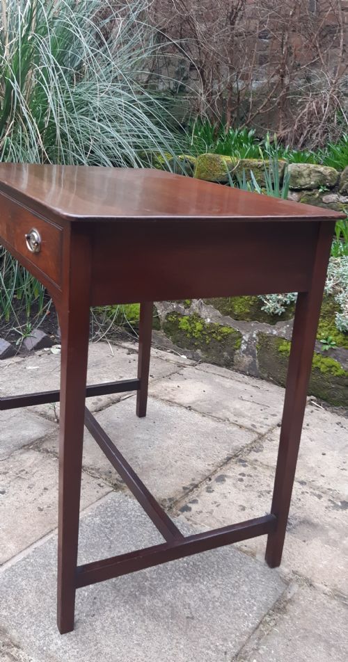 GEORGIAN MAHOGANY SIDE TABLE - ADDITIONAL PHOTO 3