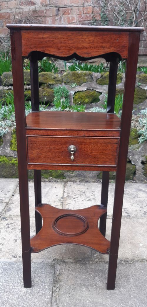 GEORGIAN BEDSIDE TABLE MAHOGANY - ADDITIONAL PHOTO 1