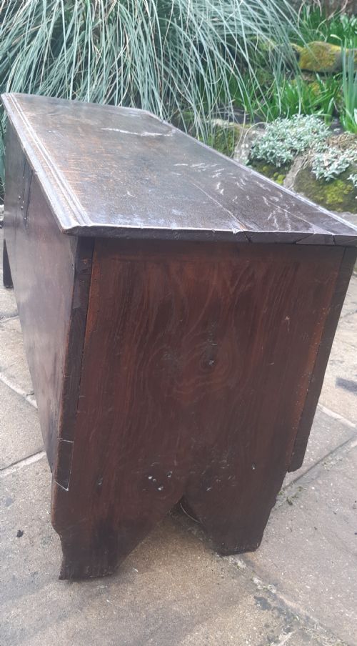 SMALL OAK SWORD CHEST COFFER 17TH CENTURY - ADDITIONAL PHOTO 2