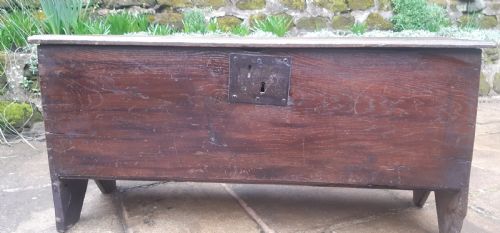 SMALL OAK SWORD CHEST COFFER 17TH CENTURY - ADDITIONAL PHOTO 3