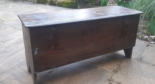 SMALL OAK SWORD CHEST COFFER 17TH CENTURY - ADDITIONAL PHOTO 4