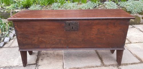 18th century sword chest coffer - CATEGORY: ANTIQUE CHESTS - DATED 18TH CENTURY