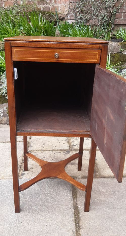 BESIDE CUPBOARD TABLE MAHOGANY - ADDITIONAL PHOTO 2