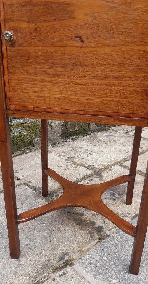 BESIDE CUPBOARD TABLE MAHOGANY - ADDITIONAL PHOTO 6