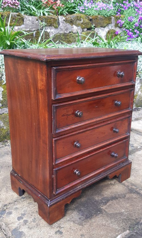 MINIATURE OR COLLECTORS MAHOGANY CHEST OF DRAWERS - ADDITIONAL PHOTO 3