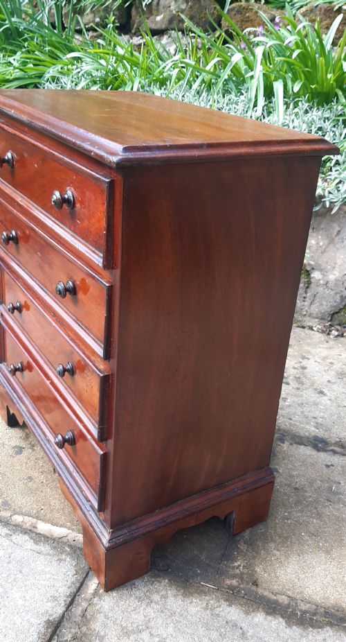 MINIATURE OR COLLECTORS MAHOGANY CHEST OF DRAWERS - ADDITIONAL PHOTO 5