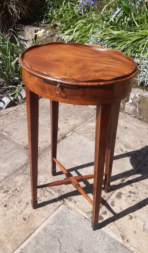 18th century georgian kettle lamp stand mahogany - CATEGORY: ANTIQUE FURNITURE - DATED 18TH CENTURY