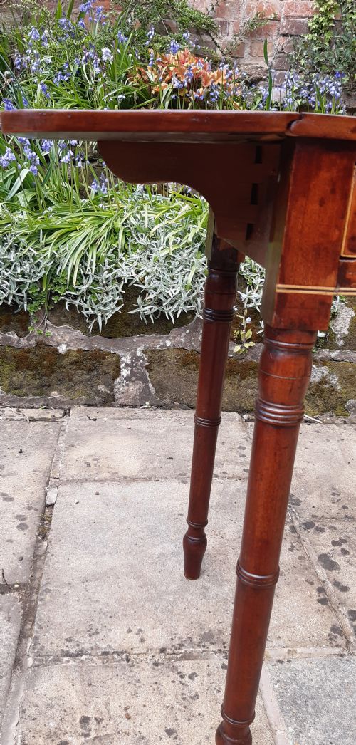 PRETTY SMALL LAMP PEMBROKE TABLE - ADDITIONAL PHOTO 5