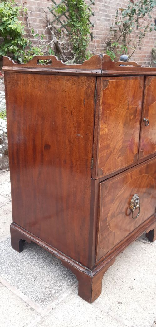 SUPERB GEORGIAN BEDSIDE CUPBOARD - ADDITIONAL PHOTO 4