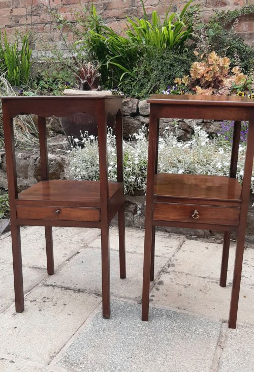 A PAIR OF MATCHED GEORGIAN BEDSIDE TABLES - ADDITIONAL PHOTO 3