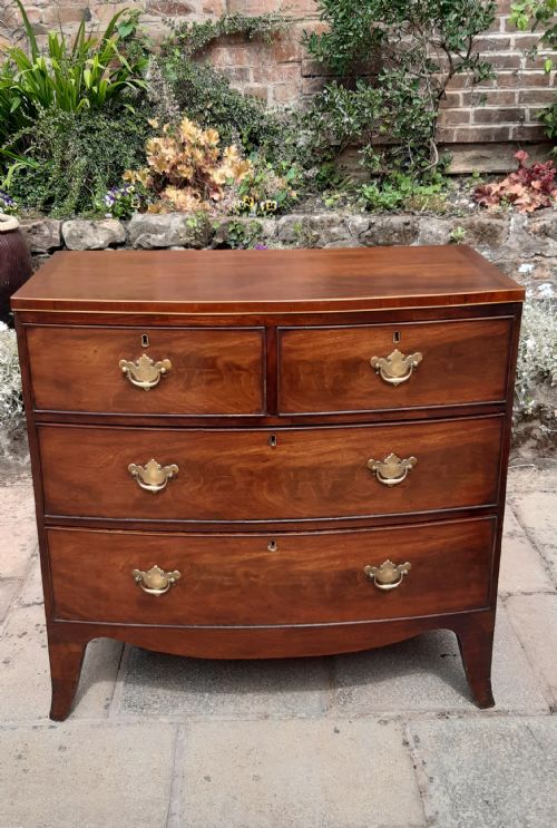 SMALL BOW FRONTED CHEST OF DRAWERS - ADDITIONAL PHOTO 2