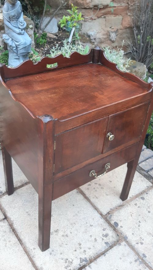 BEDSIDE CUPBOARD COMMODE GEORGIAN - ADDITIONAL PHOTO 1
